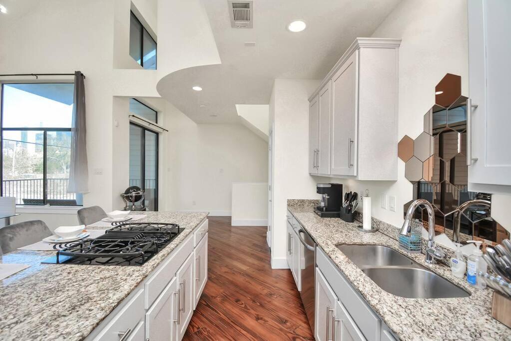 휴스턴 3Br/3.5Ba Three Story East Downtown Townhouse With View 빌라 외부 사진